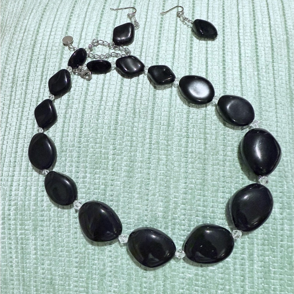 Touchstone Crystal Black and clear stones Necklace with tear drop earrings.